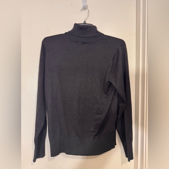 Time and Tru Women's Dark Turtleneck Sweater - Picture 2 of 6